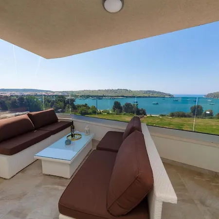 Tirkiz Apartman Banjole