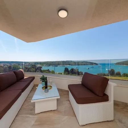 Tirkiz Apartman