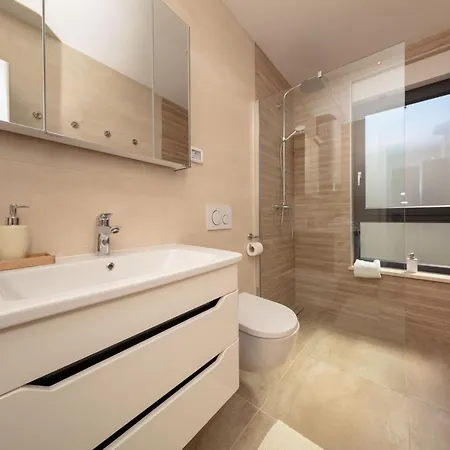 Tirkiz Apartman Banjole