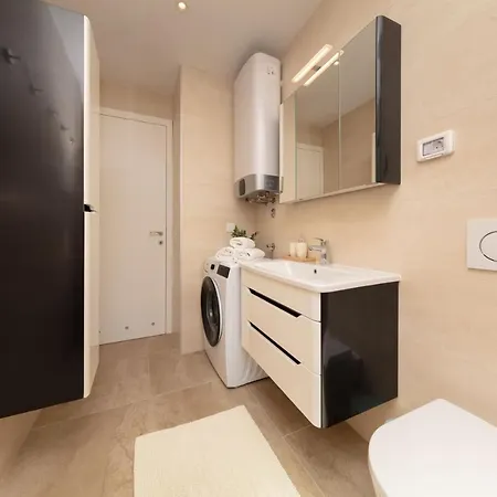 Tirkiz Apartman